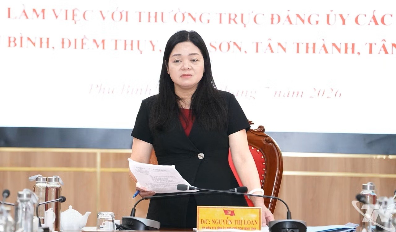 ba-nguyen-thi-loan-lam-thu-truong-bo-nong-nghiep-va-moi-truong-1793432993.jpg