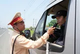 CSGT Phú Lộc tăng cường xử lý vi phạm, bảo đảm an toàn giao thông