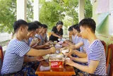 Ấm tình quân dân từ những bữa cơm quê