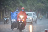 Miền Bắc mưa như trút trong ngày 20/5, nguy cơ ngập lụt nhiều nơi