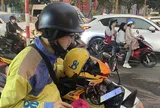 Xe ôm công nghệ chạy xe xăng chưa bị cấm vào vùng lõi Hoàn Kiếm từ 1/7