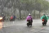 Áp thấp nhiệt đới rời Biển Đông, miền Bắc vẫn hứng mưa lớn