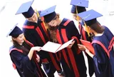 Đào tạo tiến sĩ toàn thời gian, tập trung vào các lĩnh vực ưu tiên