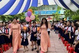 TP Hồ Chí Minh: Gỡ vướng bán trú, bảo đảm sách giáo khoa cho học sinh