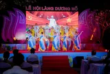 Lễ hội làng Dương Nỗ-nơi Chủ tịch Hồ Chí Minh sinh sống, học tập thời niên thiếu
