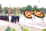 Lãnh đạo Đảng, Nhà nước vào Lăng viếng Chủ tịch Hồ Chí Minh nhân kỷ niệm 136 năm Ngày sinh của Người