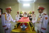 Người cha "trở về" sau 56 năm