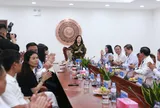 Bộ trưởng Bộ Y tế Đào Hồng Lan thăm và làm việc tại Bệnh viện Ung bướu Nghệ An