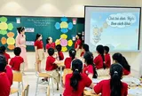 Nhiều trường công ở Hà Nội thu phí AI, STEM, tiếng Anh liên kết