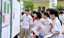Sát điểm chuẩn, nhiều thí sinh Hà Nội chờ kết quả phúc khảo