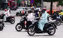 Miền Bắc tăng nhiệt, Hà Nội có mưa dông về chiều tối