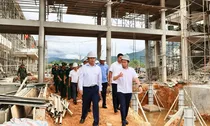 Phó Thủ tướng Lê Tiến Châu kiểm tra tiến độ hai dự án trường học gần 420 tỷ đồng tại A Lưới