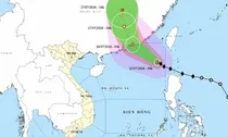 Bão số 2 vào Biển Đông, ngư dân và tàu vận tải đối mặt nguy cơ biển động mạnh