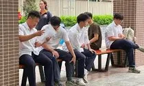 Đề xuất tăng mức xử phạt vi phạm dạy thêm, giáo viên có thể bị phạt tới 20 triệu đồng