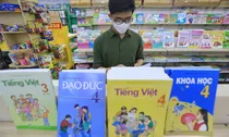 Giá sách giáo khoa dự kiến giảm hơn 13%, tiến tới lộ trình miễn phí cho học sinh