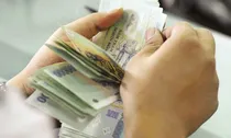 Chính phủ sẽ điều chỉnh tiền thưởng thi đua khi thực hiện cải cách tiền lương