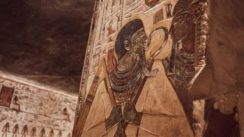 Khám phá bên trong lăng mộ Pharaoh xa hoa bậc nhất Ai Cập cổ đại