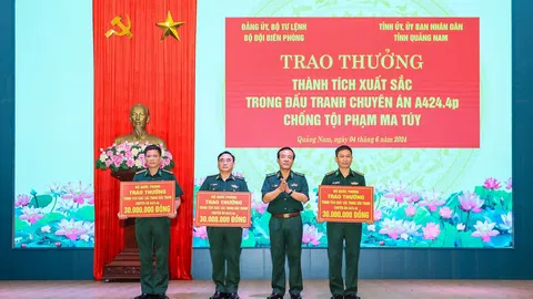 Trao thưởng thành tích xuất sắc cho lực lượng đấu tranh Chuyên án A424.4p