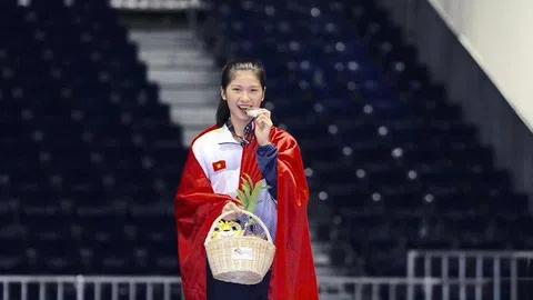 SEA Games 31: 'Bông hồng thép' Karatedo của thể thao Việt Nam từng suýt bỏ dở sự nghiệp
