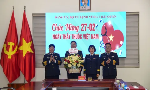 Tri ân những người giữ “lá chắn sức khỏe” nơi đầu sóng
