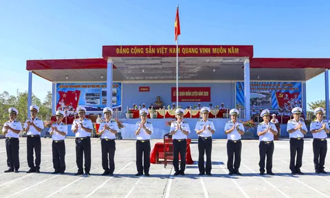 Các đơn vị Vùng 4 Hải quân tổ chức Lễ ra quân huấn luyện năm 2026