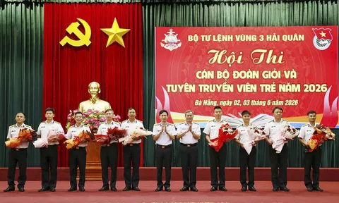 “Thủ lĩnh Đoàn tiên phong quyết thắng” tỏa sáng ở Vùng 3 Hải quân