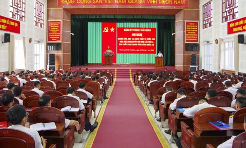 Vùng 2 Hải quân đưa nghị quyết vào hành động, vững vàng nơi tuyến đầu biển, đảo
