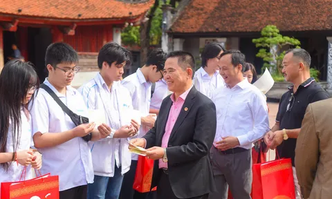 Quỹ Hỗ trợ Nhân tài Việt Nam tiếp lửa đội tuyển học sinh giỏi quốc gia môn Sinh học