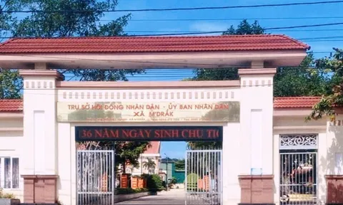 Xã M’Drak quyết liệt xử lý xe biển trắng “núp bóng” vận tải hành khách, lập lại trật tự an toàn giao thông