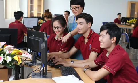 Nghề nào trả lương cao nhất cho sinh viên mới ra trường?