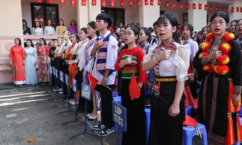 Đề xuất yêu cầu giáo viên báo cáo mối quan hệ với cơ sở đăng ký kinh doanh dạy thêm