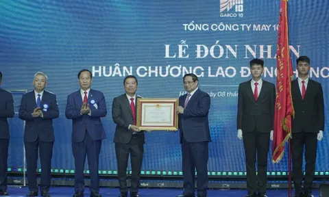 Tổng Công ty May 10 đón nhận Huân chương Lao động hạng Nhất nhân kỷ niệm 80 năm thành lập