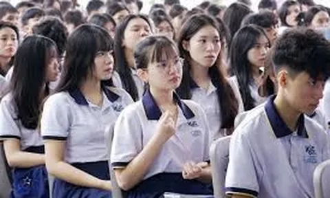 Khảo sát lớp 12 Hà Nội: Điểm Toán thấp diện rộng, cần giải pháp hỗ trợ kịp thời