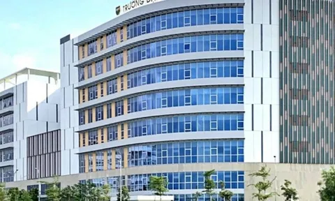 Học phí ngành y tăng mạnh, phương thức tuyển sinh thu hẹp