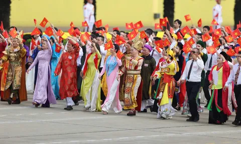 Đa số người lao động đồng tình kéo dài kỳ nghỉ 30/4 – 1/5 bằng hoán đổi ngày làm việc