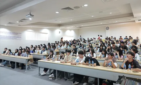 Lần đầu áp dụng chuẩn nghề nghiệp thống nhất cho giảng viên đại học công lập và ngoài công lập