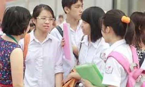 Học sinh giảm chọn môn tự nhiên: Lựa chọn an toàn hay dấu hiệu lệch hướng?