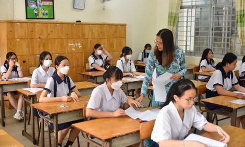 Dồn cả 3 nguyện vọng vào trường “top”: Nhiều học sinh trượt đáng tiếc