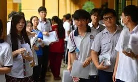 Sức nóng kỳ thi tốt nghiệp THPT 2026: Hơn 482.000 thí sinh đăng ký trong ngày đầu