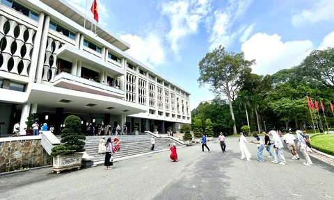 Ngày đầu nghỉ lễ 30/4: Thời tiết thuận lợi, mưa dông xuất hiện về chiều