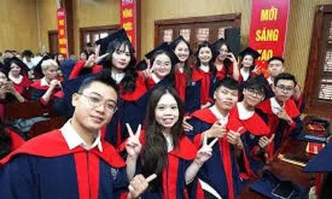 Trao thêm thẩm quyền, Bộ trưởng GD&ĐT được quyết định giải thể trường đại học