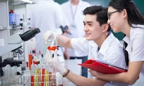 Nhiều trường mở rộng tổ hợp xét tuyển ngành y dược sang khối có môn xã hội