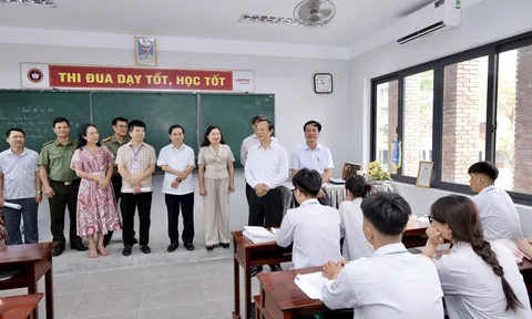 Tốt nghiệp THPT 2026: Nghiên cứu rà quét thiết bị công nghệ trước giờ thi