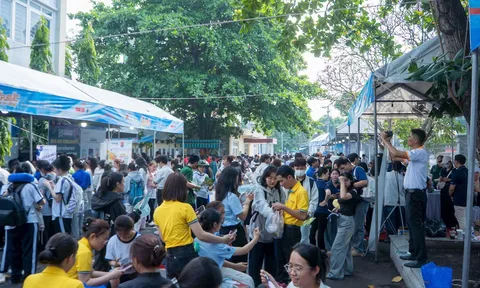 Hồ sơ thất nghiệp tại TP Hồ Chí Minh giảm hơn 24%