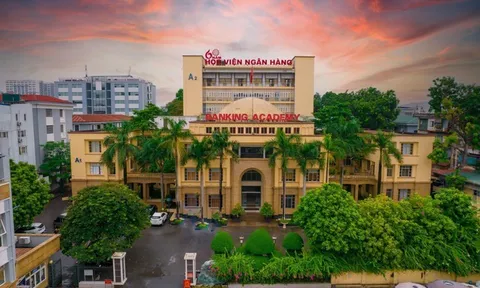 Muốn vào Học viện Ngân hàng cần đạt bao nhiêu điểm?