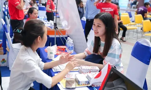 Doanh nghiệp cần gì ở sinh viên thời AI?