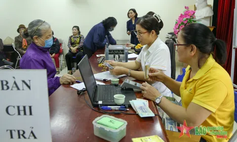 Bộ Nội vụ đề xuất giảm độ tuổi hưởng trợ cấp hưu trí xã hội