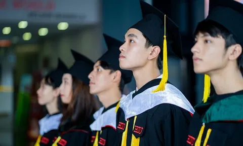 HIU nhận hồ sơ xét tuyển nhóm ngành Sức khỏe, Luật từ 15 điểm