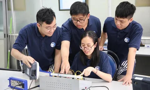 Điểm chuẩn Đại học Công nghệ: Ngành AI, CNTT tiếp tục dẫn đầu