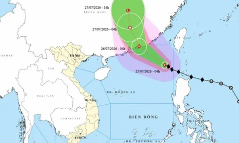 Bão số 2 vào Biển Đông, ngư dân và tàu vận tải đối mặt nguy cơ biển động mạnh